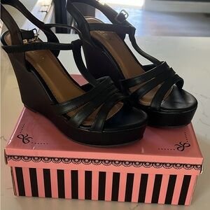 Elegant Black Wedge Sandals